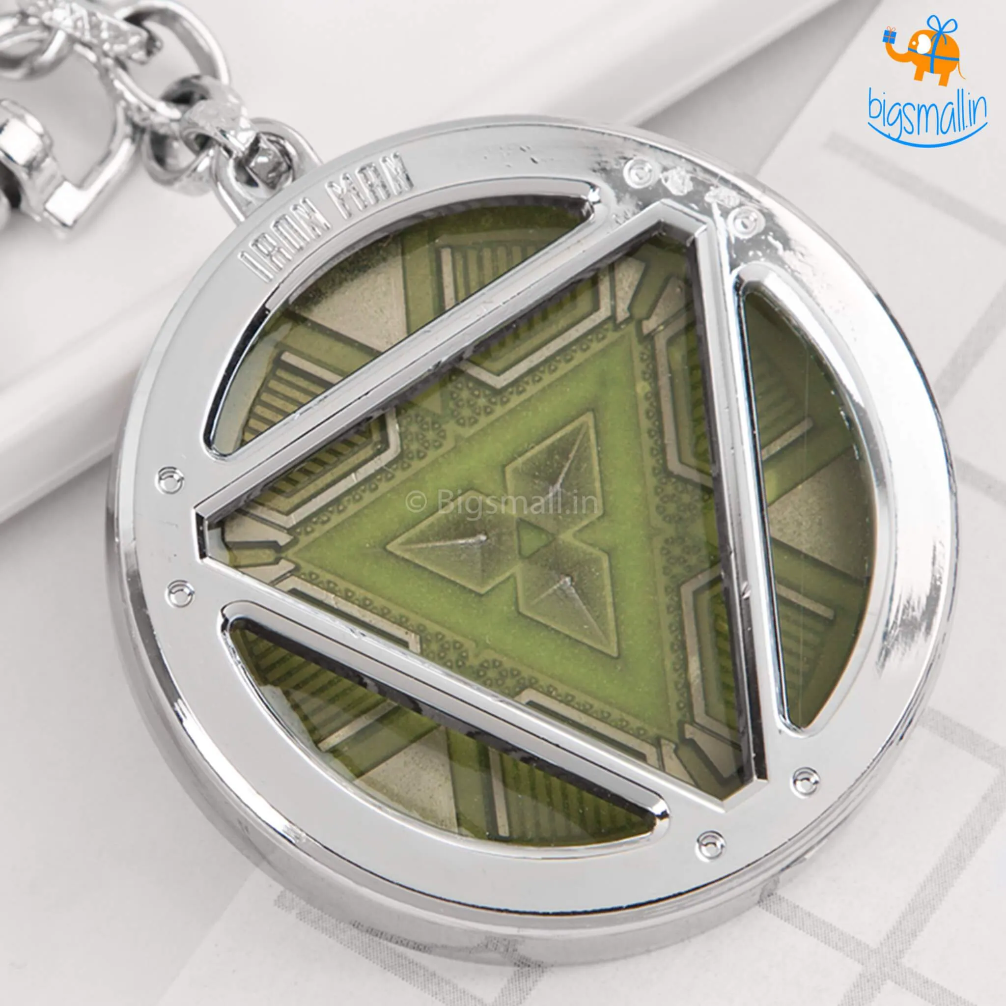 Iron Man Arc Reactor Keychain - Glow in the dark