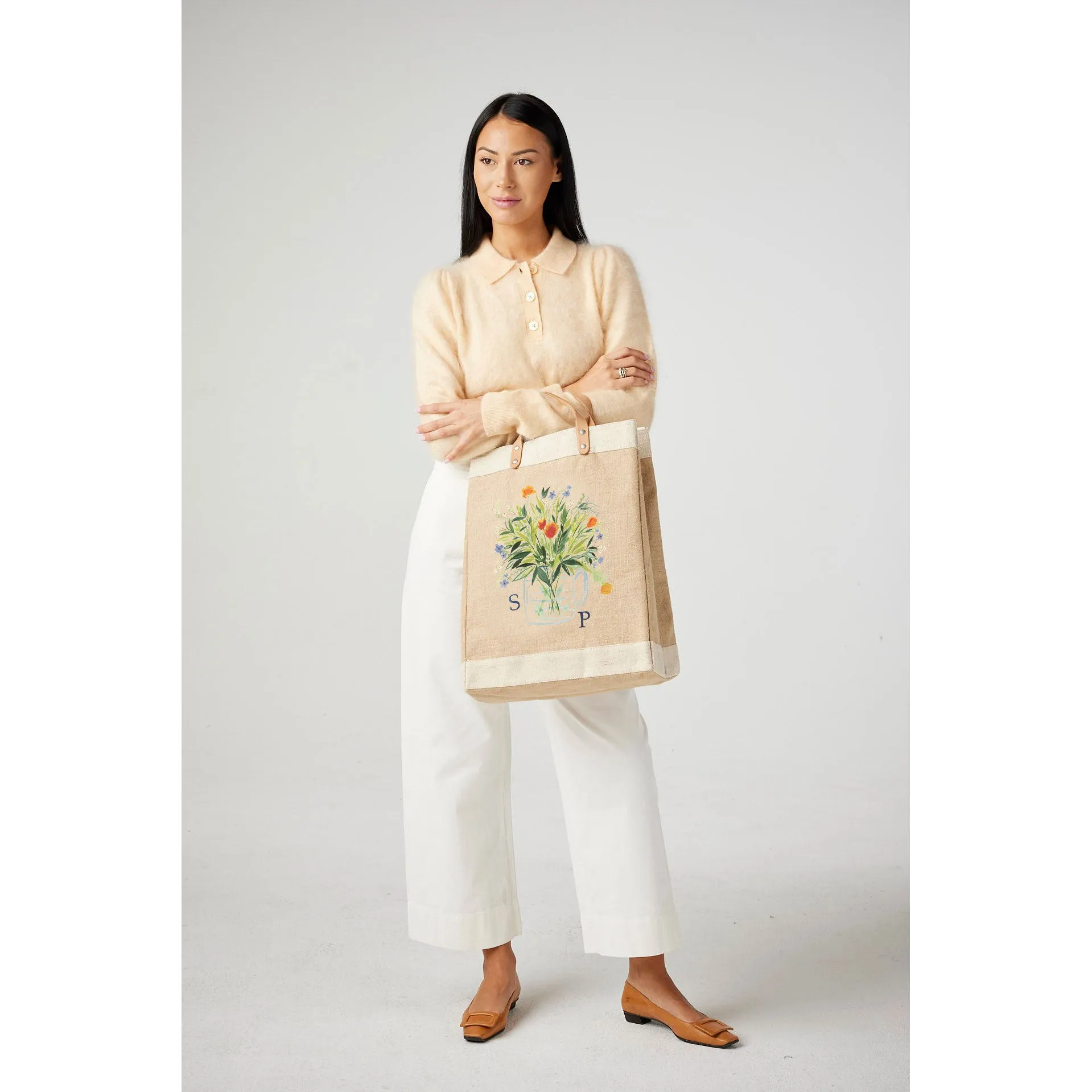 Market Bag in Natural Bouquet with Glass Vase by Amy Logsdon