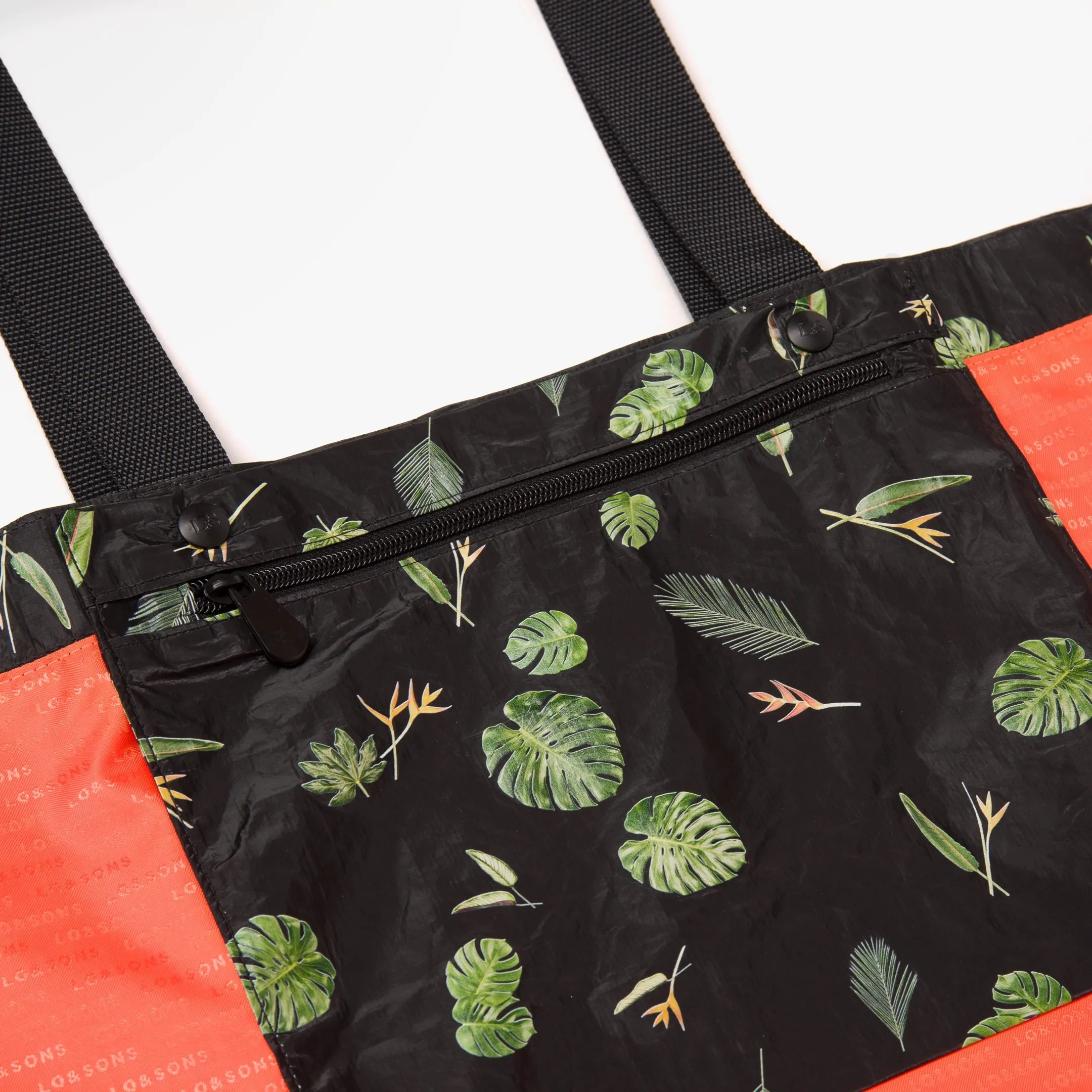 The Del Mar Packable Tote Large - Tyvek - Leaf Print